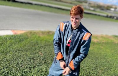 Εντυπωσίασε ο εγγονός του Αναστασιάδη τραγουδώντας Μητροπάνο