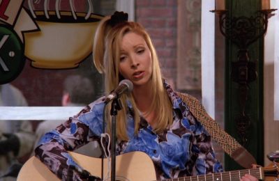 Lisa Kudrow: «Κανείς δεν νοιαζόταν για εμένα στα Φιλαράκια»