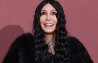 Η Cher ανακάλυψε μετά από χρόνια πως έχει εγγονή