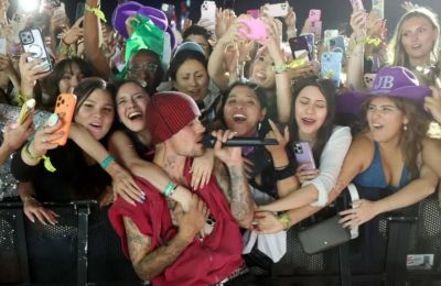 Bieberchella: Τα σχόλια, τα 10 εκατ. και η επιστροφή του Justin Bieber