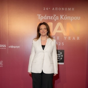 Η Άννα Σοφρωνίου