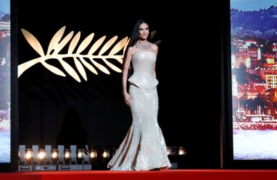 Πιο λαμπερή από ποτέ η Demi Moore στο Cannes Film Festival