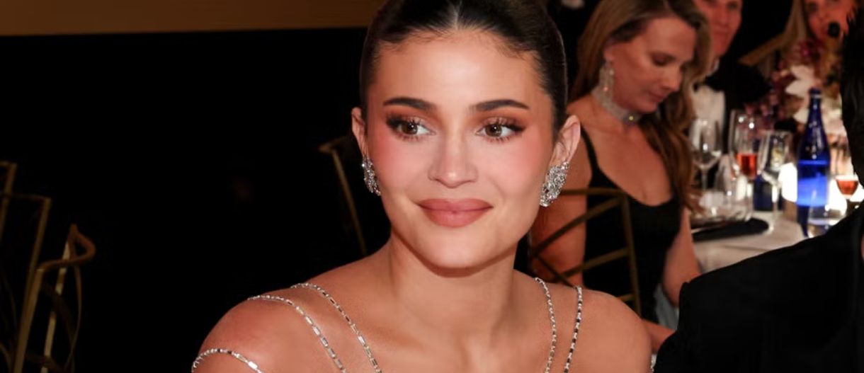 Kylie Jenner: «Όταν έμαθα ότι θα γίνω μαμά στα 19 πανικοβλήθηκα»