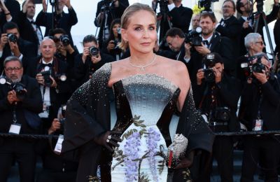 Το φόρεμα της Sharon Stone στις Κάννες που έμοιαζε με έργο τέχνης 