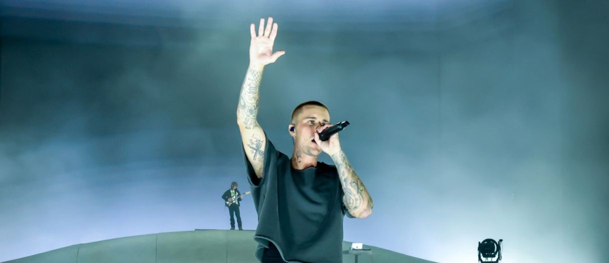 Ο Justin Bieber στο 1ο σόου ημιχρόνου τελικού του Μουντιάλ