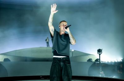Ο Justin Bieber στο 1ο σόου ημιχρόνου τελικού του Μουντιάλ