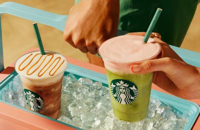 Τα Starbucks και το Deejay Radio 93.5 φέρνουν το Sip The Summer