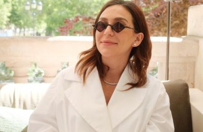 Άντια Στυλιανού: Ποζάρει με φουσκωμένη κοιλιά και φόντο τα Κουφονήσια