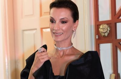 Διακοπές στην Πάφο με τα παιδιά της η Γιώτα Παπαδοπούλου