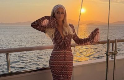 Αυτά τα δύο ελληνικά νησιά επέλεξε η Paris Hilton για τις διακοπές της