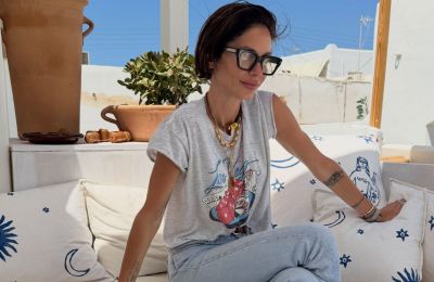 Τι τρώει η Σοφία Καρβέλα για να διατηρήσει τους κοιλιακούς της