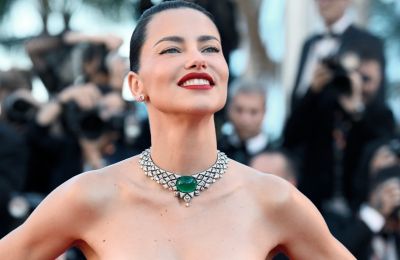 Adriana Lima: «Το έχει παρακάνει», σχολιάζουν για τα κιλά της