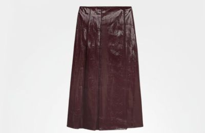 Μπορντό γυαλιστερή φούστα από M&S