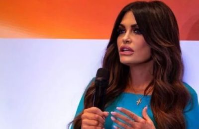 Στο τραπέζι η απομάκρυνση της Kimberly Guilfoyle από την Αθήνα