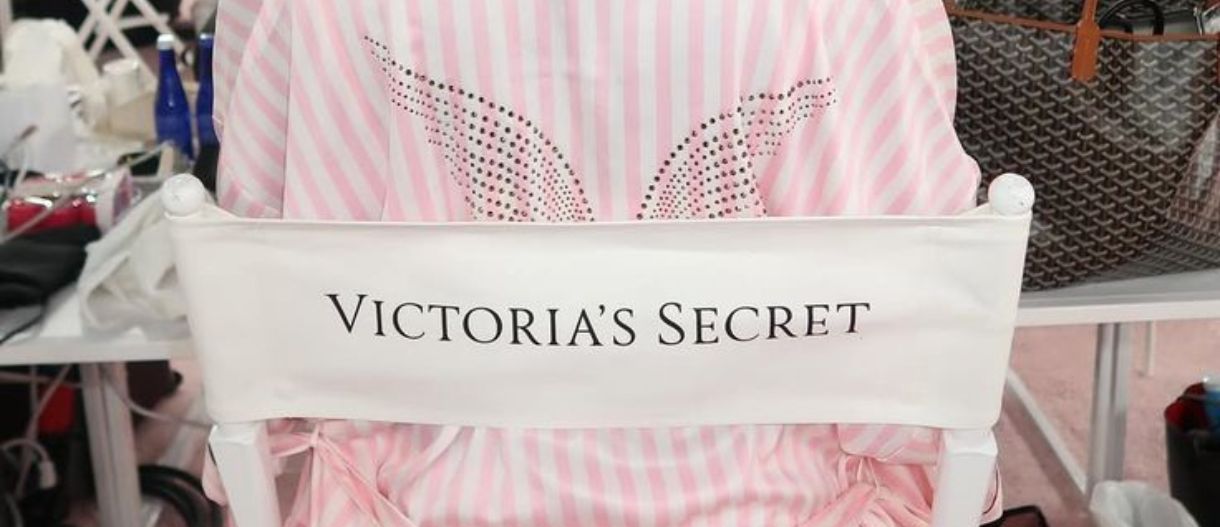 Ποια Κύπρια ποζάρει σαν αγγελάκι της Victoria’s Secret