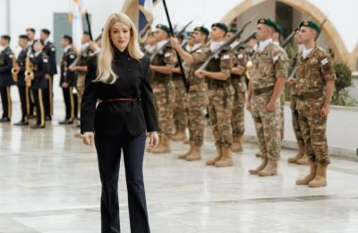 Η κομψή εμφάνιση της Ανίτας Δημητρίου για την 28η Οκτωβρίου